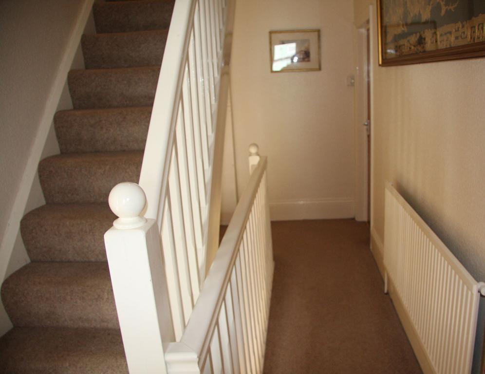 Dove Court Mini Lodge Almondsbury Exteriör bild