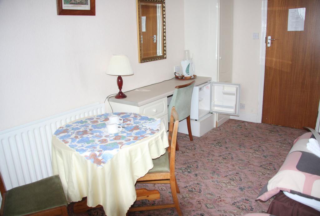 Dove Court Mini Lodge Almondsbury Exteriör bild