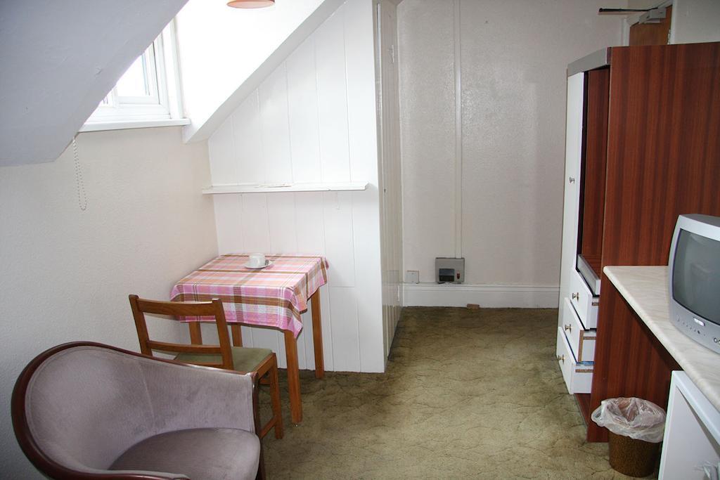 Dove Court Mini Lodge Almondsbury Exteriör bild